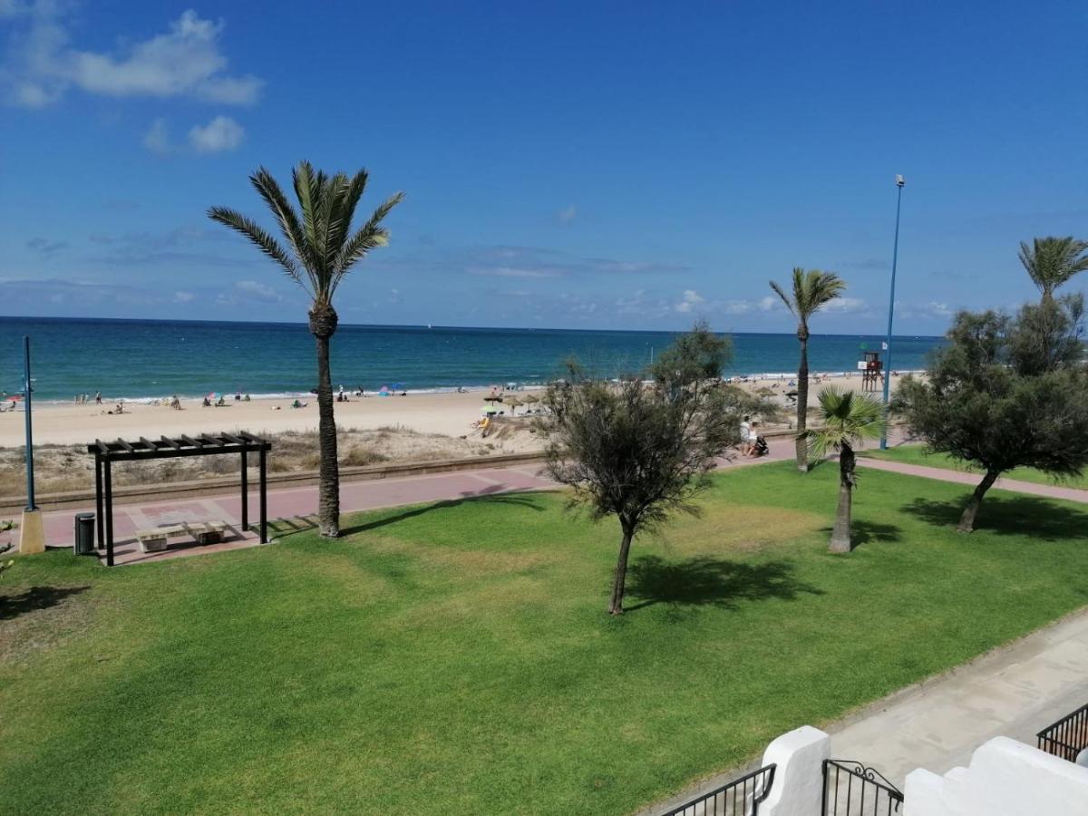 Barrosa Frente Al Mar Apartment ชิกลานา เด ลา ฟรอนเตรา ภายนอก รูปภาพ